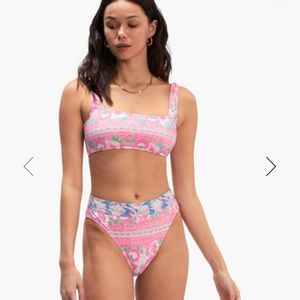 Billabong NWT Secret Paradise Tank Bikini Top MEDIUM